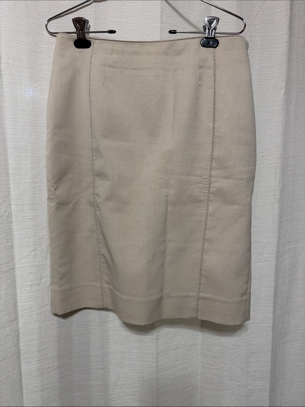 White House Black Market Classic Cream Pencil Skirt